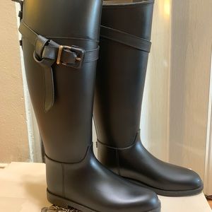 burberry rain boots canada